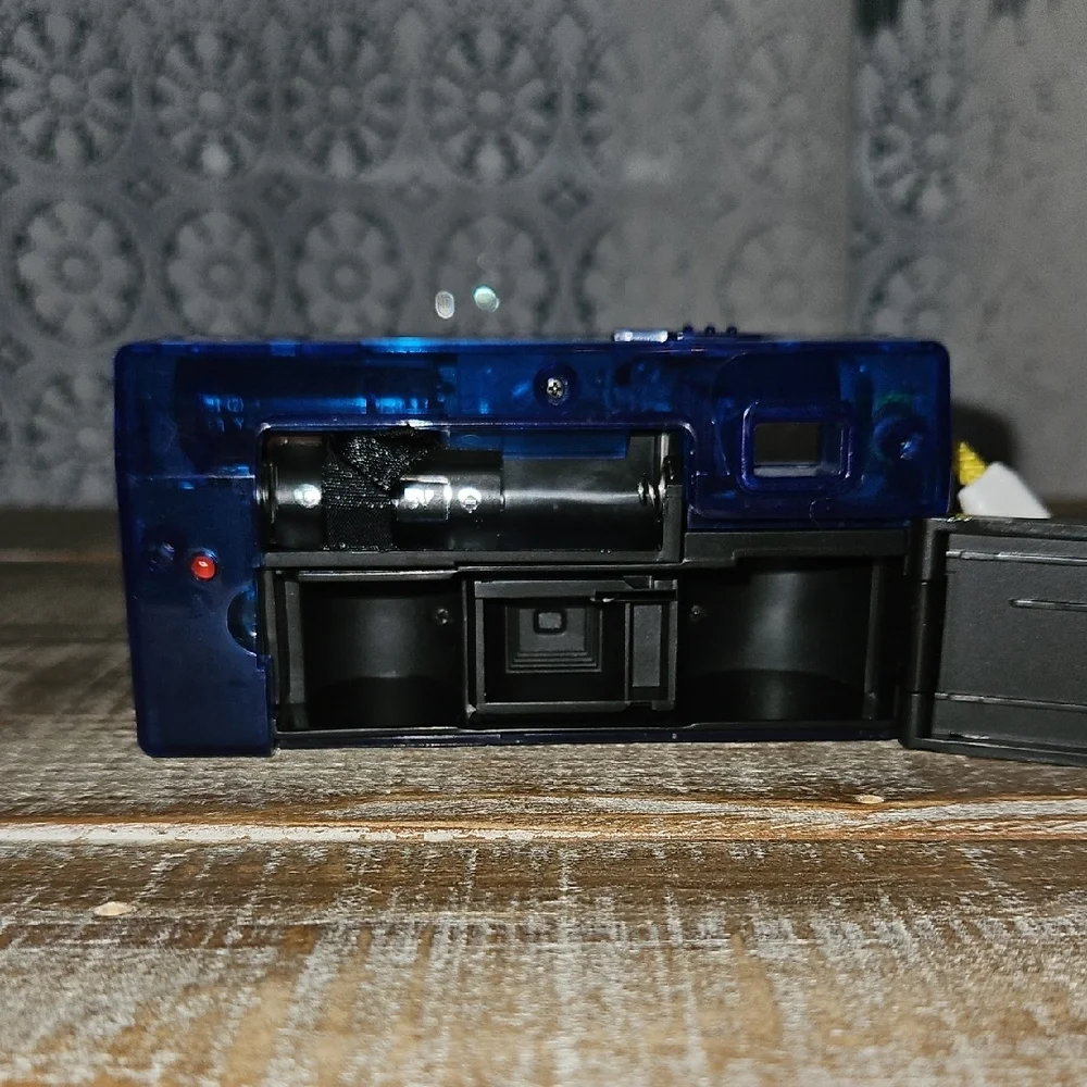 Vintage | Jazz DZ110 Transparent Blue Film Camera